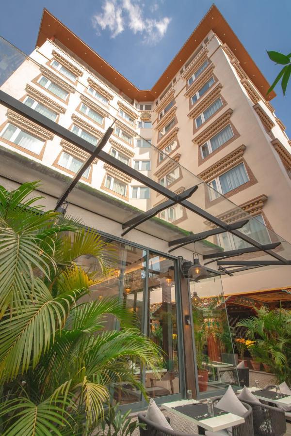 Mila Hotel Катманду Экстерьер фото