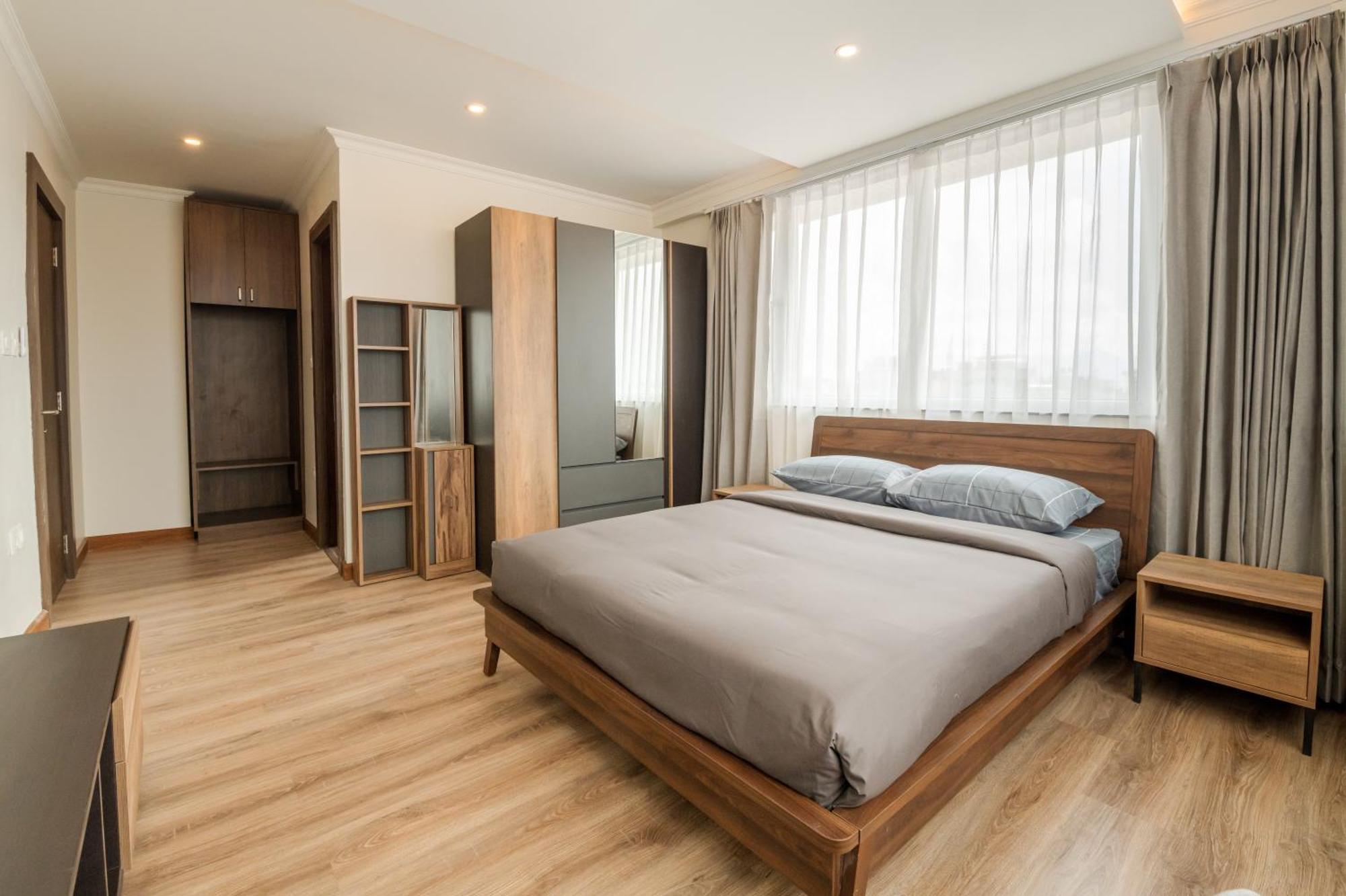 Mila Hotel Катманду Экстерьер фото