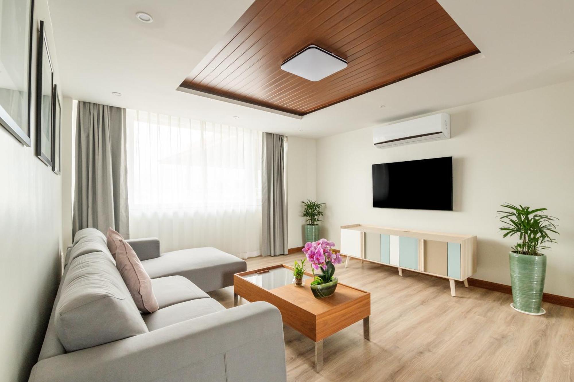 Mila Hotel Катманду Экстерьер фото