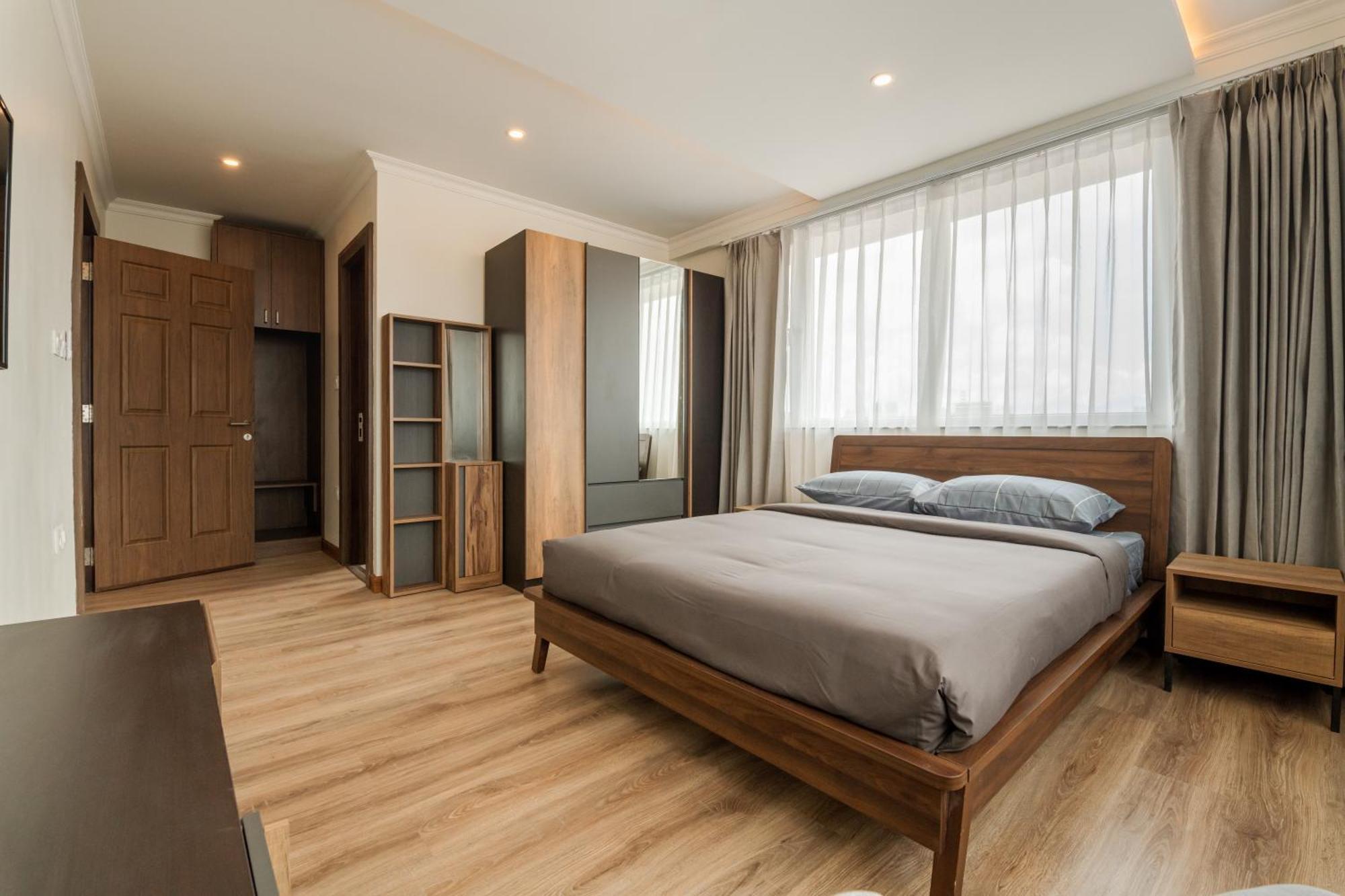 Mila Hotel Катманду Экстерьер фото